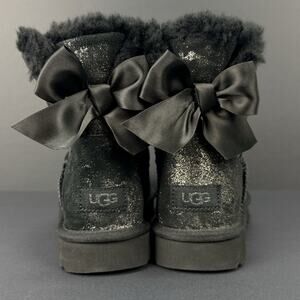 UGG Mini Bailey Bow Glimmer Women’s 7 Black Glitter Suede Boots New Without Box